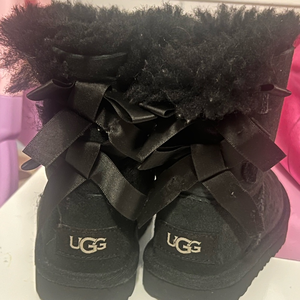 UGG Black Boots with Shearling and Ribbon Accents